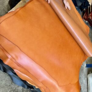 Spalla Tinta in Botte Rifinita Pura Anilina Volanata Color Cuoio Spessore 1.8/2.0 Resinata da Carne OFFERTA BLACK FRIDAY